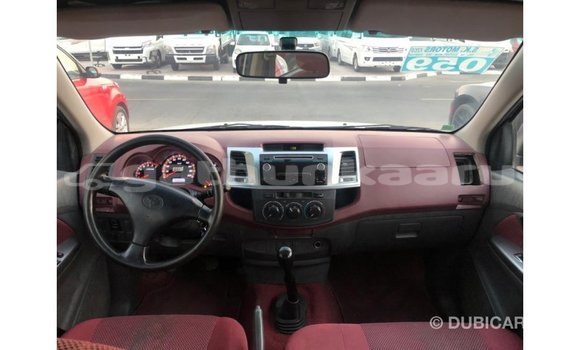Buy Import Toyota Hilux White Car in Import - Dubai in Baa Buy Import Toyota Hilux White Car in Import - Dubai in Baa