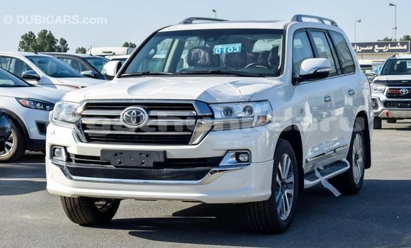 Buy Import Toyota Land Cruiser White Car in Import - Dubai in Baa Buy Import Toyota Land Cruiser White Car in Import - Dubai in Baa