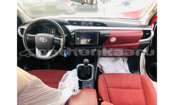 Buy Import Toyota Hilux White Car in Import - Dubai in Baa Buy Import Toyota Hilux White Car in Import - Dubai in Baa