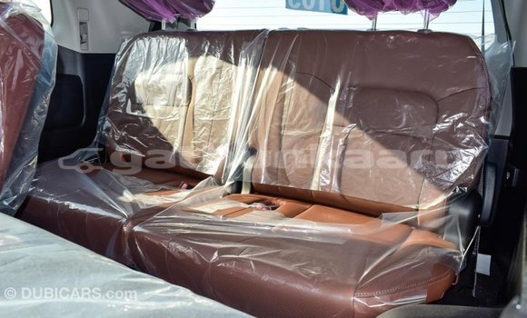 Buy Import Toyota Land Cruiser White Car in Import - Dubai in Baa Buy Import Toyota Land Cruiser White Car in Import - Dubai in Baa
