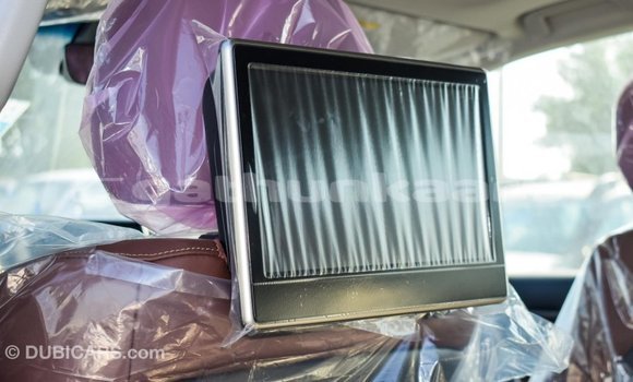 Buy Import Toyota Land Cruiser White Car in Import - Dubai in Baa Buy Import Toyota Land Cruiser White Car in Import - Dubai in Baa