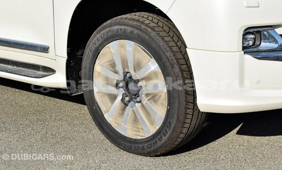 Buy Import Toyota Land Cruiser White Car in Import - Dubai in Baa Buy Import Toyota Land Cruiser White Car in Import - Dubai in Baa