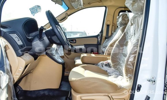 Buy Import Hyundai Chorus White Truck in Import - Dubai in Baa Buy Import Hyundai Chorus White Truck in Import - Dubai in Baa