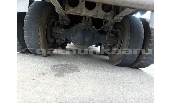 Buy Import Nissan Evalia Blue Truck in Import - Dubai in Baa Buy Import Nissan Evalia Blue Truck in Import - Dubai in Baa