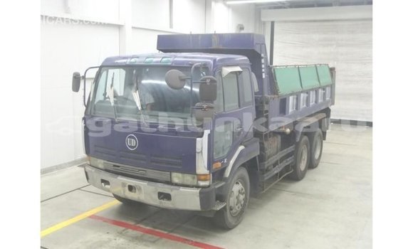 Buy Import Nissan Evalia Blue Truck in Import - Dubai in Baa Buy Import Nissan Evalia Blue Truck in Import - Dubai in Baa