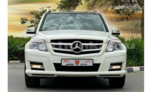 Buy Import Mercedes-Benz 190 White Car in Import - Dubai in Baa Buy Import Mercedes-Benz 190 White Car in Import - Dubai in Baa