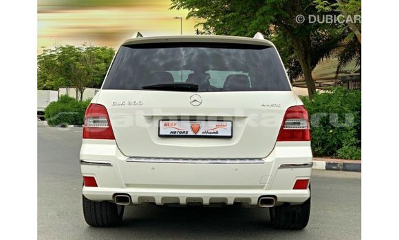 Buy Import Mercedes-Benz 190 White Car in Import - Dubai in Baa Buy Import Mercedes-Benz 190 White Car in Import - Dubai in Baa