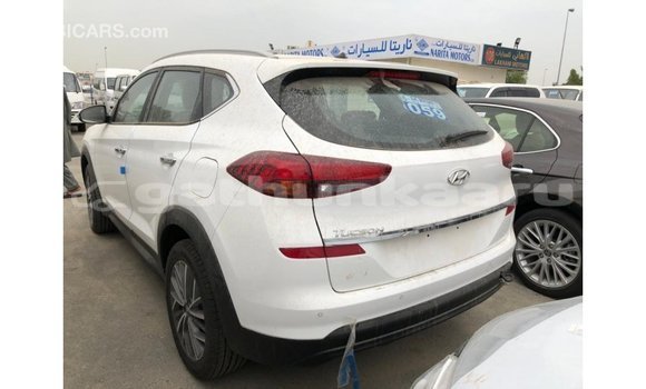 Buy Import Hyundai Tucson White Car in Import - Dubai in Baa Buy Import Hyundai Tucson White Car in Import - Dubai in Baa