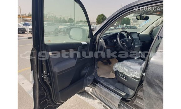 Buy Import Toyota Land Cruiser Black Car in Import - Dubai in Baa Buy Import Toyota Land Cruiser Black Car in Import - Dubai in Baa