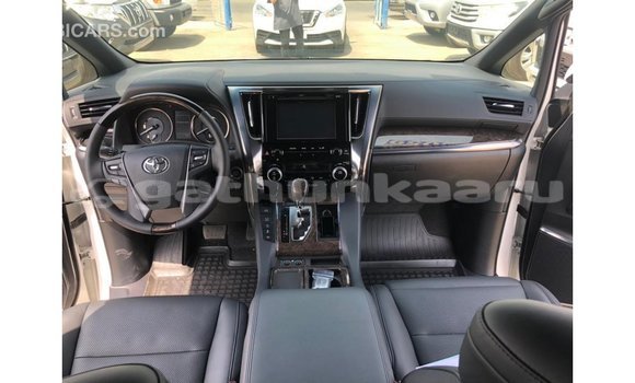 Buy Import Toyota Alphard White Car in Import - Dubai in Baa Buy Import Toyota Alphard White Car in Import - Dubai in Baa