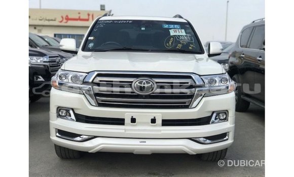 Buy Import Toyota Land Cruiser White Car in Import - Dubai in Baa Buy Import Toyota Land Cruiser White Car in Import - Dubai in Baa