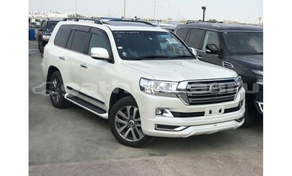 Buy Import Toyota Land Cruiser White Car in Import - Dubai in Baa Buy Import Toyota Land Cruiser White Car in Import - Dubai in Baa