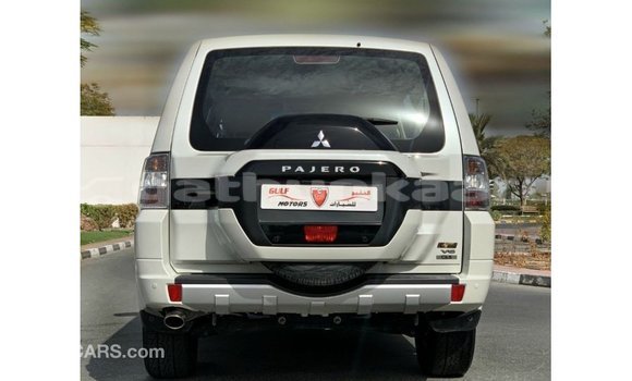 Buy Import Mitsubishi Pajero White Car in Import - Dubai in Baa Buy Import Mitsubishi Pajero White Car in Import - Dubai in Baa