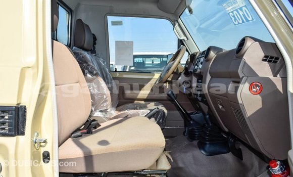 Buy Import Toyota Land Cruiser Beige Car in Import - Dubai in Baa Buy Import Toyota Land Cruiser Beige Car in Import - Dubai in Baa