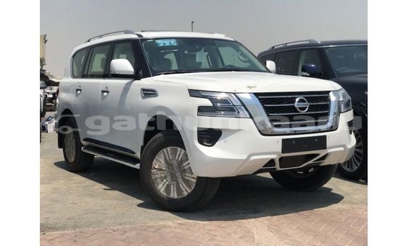 Buy Import Nissan Patrol White Car in Import - Dubai in Baa