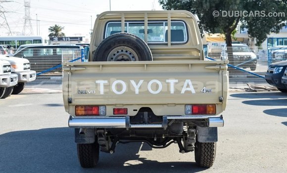 Buy Import Toyota Land Cruiser Beige Car in Import - Dubai in Baa Buy Import Toyota Land Cruiser Beige Car in Import - Dubai in Baa
