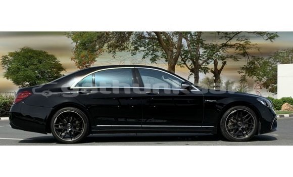 Buy Import Mercedes-Benz 190 Black Car in Import - Dubai in Baa Buy Import Mercedes-Benz 190 Black Car in Import - Dubai in Baa