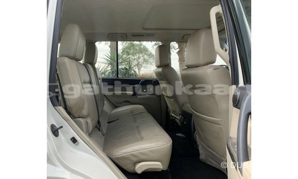 Buy Import Mitsubishi Pajero White Car in Import - Dubai in Baa Buy Import Mitsubishi Pajero White Car in Import - Dubai in Baa
