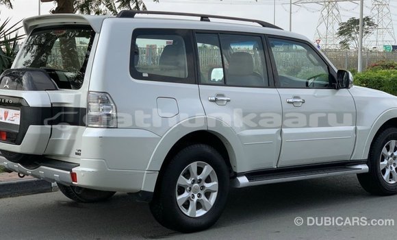 Buy Import Mitsubishi Pajero White Car in Import - Dubai in Baa Buy Import Mitsubishi Pajero White Car in Import - Dubai in Baa