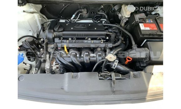 Buy Import Hyundai Accent White Car in Import - Dubai in Baa Buy Import Hyundai Accent White Car in Import - Dubai in Baa