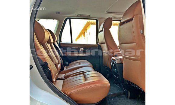 Buy Import Land Rover Range Rover White Car in Import - Dubai in Baa Buy Import Land Rover Range Rover White Car in Import - Dubai in Baa