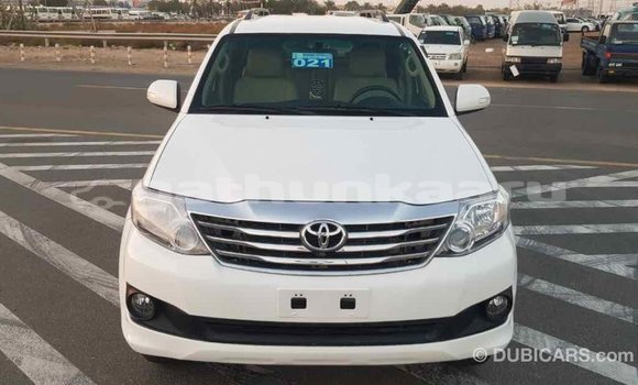 Buy Import Toyota Fortuner White Car in Import - Dubai in Baa Buy Import Toyota Fortuner White Car in Import - Dubai in Baa