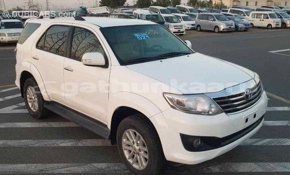 Buy Import Toyota Fortuner White Car in Import - Dubai in Baa Buy Import Toyota Fortuner White Car in Import - Dubai in Baa