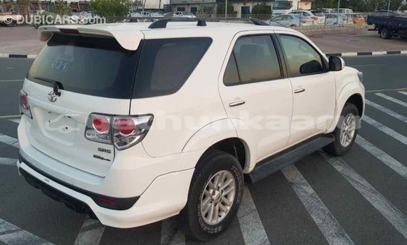 Buy Import Toyota Fortuner White Car in Import - Dubai in Baa Buy Import Toyota Fortuner White Car in Import - Dubai in Baa