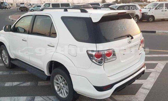 Buy Import Toyota Fortuner White Car in Import - Dubai in Baa Buy Import Toyota Fortuner White Car in Import - Dubai in Baa