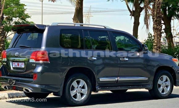Buy Import Toyota Land Cruiser Other Car in Import - Dubai in Baa Buy Import Toyota Land Cruiser Other Car in Import - Dubai in Baa