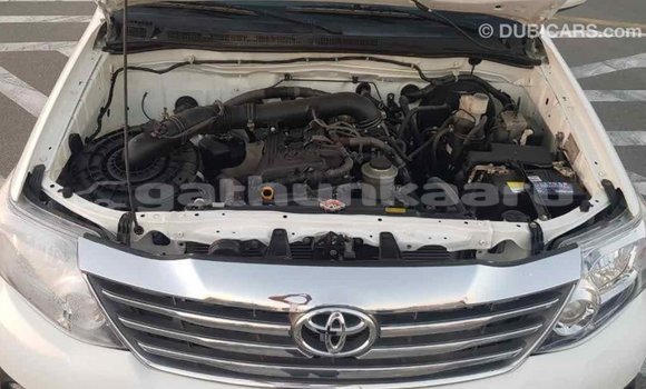 Buy Import Toyota Fortuner White Car in Import - Dubai in Baa Buy Import Toyota Fortuner White Car in Import - Dubai in Baa