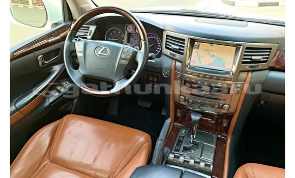 Buy Import Lexus LX White Car in Import - Dubai in Baa Buy Import Lexus LX White Car in Import - Dubai in Baa