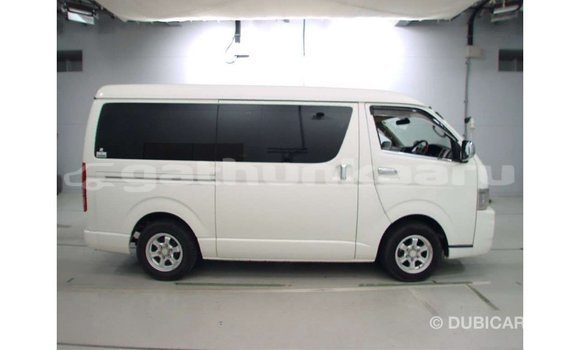 Buy Import Toyota Regius White Car in Import - Dubai in Baa Buy Import Toyota Regius White Car in Import - Dubai in Baa