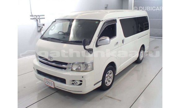 Buy Import Toyota Regius White Car in Import - Dubai in Baa Buy Import Toyota Regius White Car in Import - Dubai in Baa