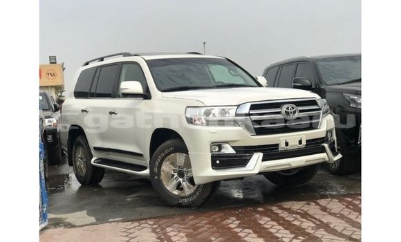 Buy Import Toyota Land Cruiser White Car in Import - Dubai in Baa Buy Import Toyota Land Cruiser White Car in Import - Dubai in Baa