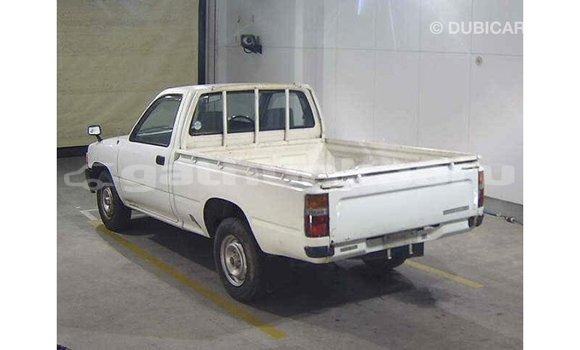 Buy Import Toyota Hilux White Car in Import - Dubai in Baa Buy Import Toyota Hilux White Car in Import - Dubai in Baa
