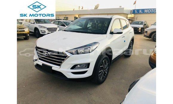 Buy Import Hyundai Tucson White Car in Import - Dubai in Baa