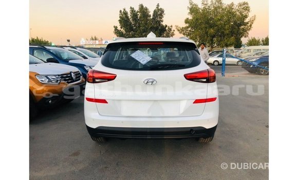Buy Import Hyundai Tucson White Car in Import - Dubai in Baa Buy Import Hyundai Tucson White Car in Import - Dubai in Baa