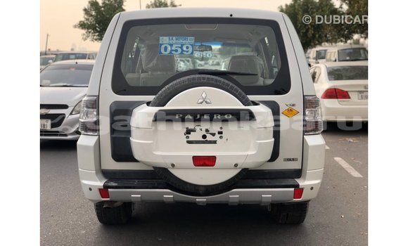 Buy Import Mitsubishi Pajero White Car in Import - Dubai in Baa Buy Import Mitsubishi Pajero White Car in Import - Dubai in Baa