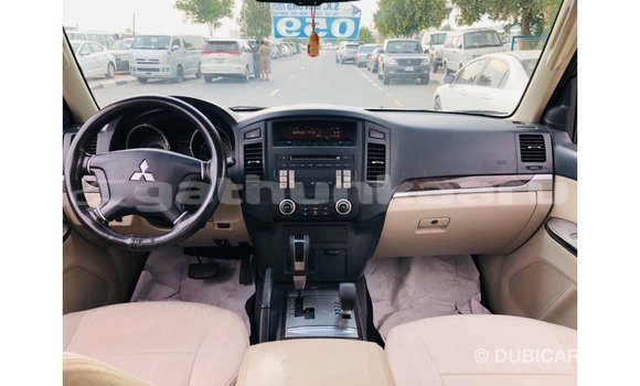 Buy Import Mitsubishi Pajero White Car in Import - Dubai in Baa Buy Import Mitsubishi Pajero White Car in Import - Dubai in Baa