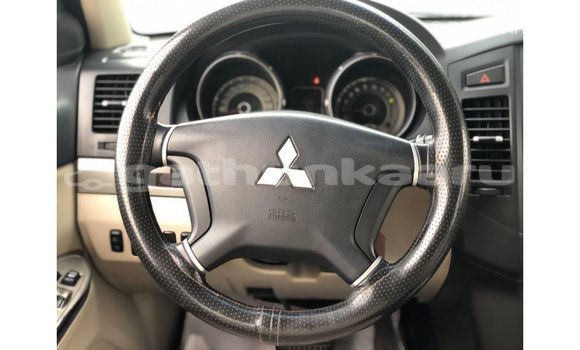 Buy Import Mitsubishi Pajero White Car in Import - Dubai in Baa Buy Import Mitsubishi Pajero White Car in Import - Dubai in Baa