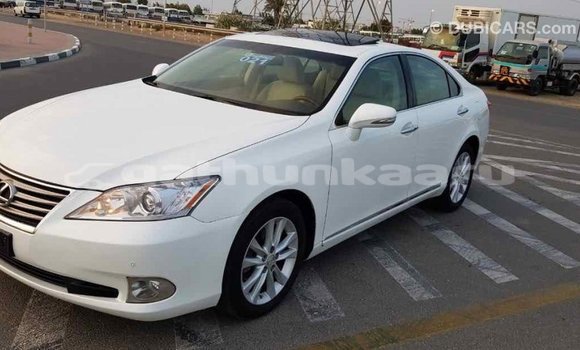 Buy Import Lexus ES White Car in Import - Dubai in Baa Buy Import Lexus ES White Car in Import - Dubai in Baa
