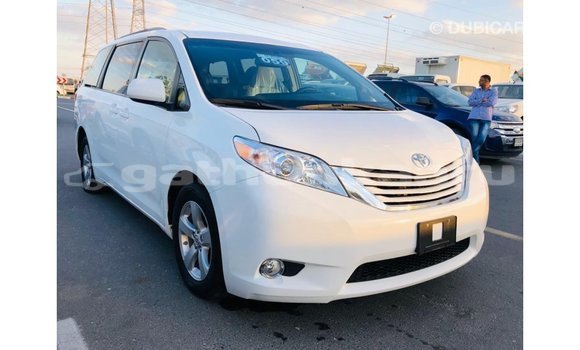 Buy Import Toyota Sienna White Car in Import - Dubai in Baa Buy Import Toyota Sienna White Car in Import - Dubai in Baa