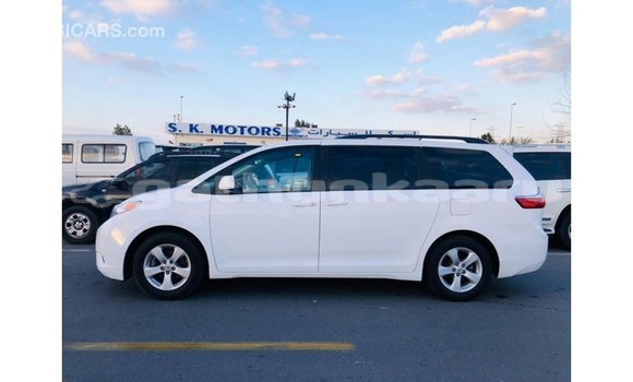 Buy Import Toyota Sienna White Car in Import - Dubai in Baa Buy Import Toyota Sienna White Car in Import - Dubai in Baa