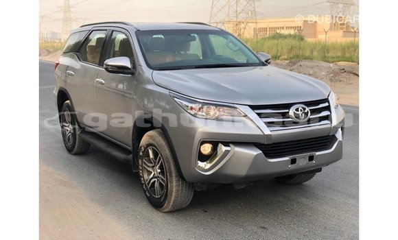 Buy Import Toyota Fortuner Other Car in Import - Dubai in Baa Buy Import Toyota Fortuner Other Car in Import - Dubai in Baa