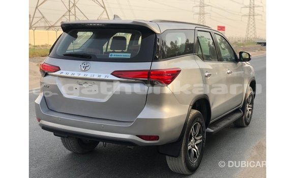 Buy Import Toyota Fortuner Other Car in Import - Dubai in Baa Buy Import Toyota Fortuner Other Car in Import - Dubai in Baa