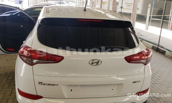 Buy Import Hyundai Tucson White Car in Import - Dubai in Baa Buy Import Hyundai Tucson White Car in Import - Dubai in Baa