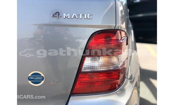 Buy Import Mercedes-Benz 190 Other Car in Import - Dubai in Baa Buy Import Mercedes-Benz 190 Other Car in Import - Dubai in Baa