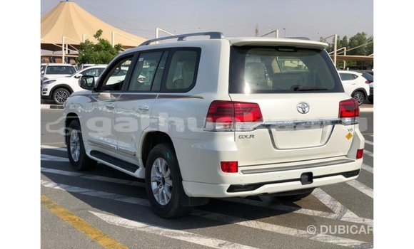 Buy Import Toyota Land Cruiser White Car in Import - Dubai in Baa Buy Import Toyota Land Cruiser White Car in Import - Dubai in Baa