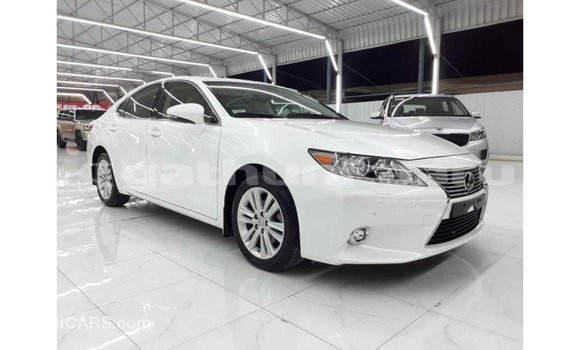 Buy Import Lexus ES White Car in Import - Dubai in Baa Buy Import Lexus ES White Car in Import - Dubai in Baa